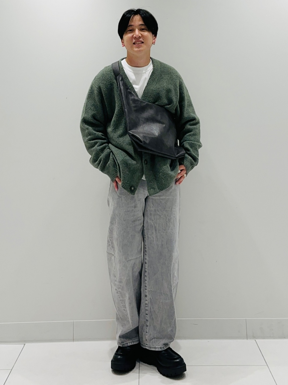 デニムブルゾン by rokh +X、ジーンズ by rokh」の着用