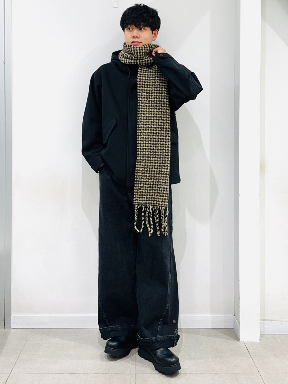 Jeans by rokh、Quilted Jacket/Checked by rokh」| GU的穿搭理念