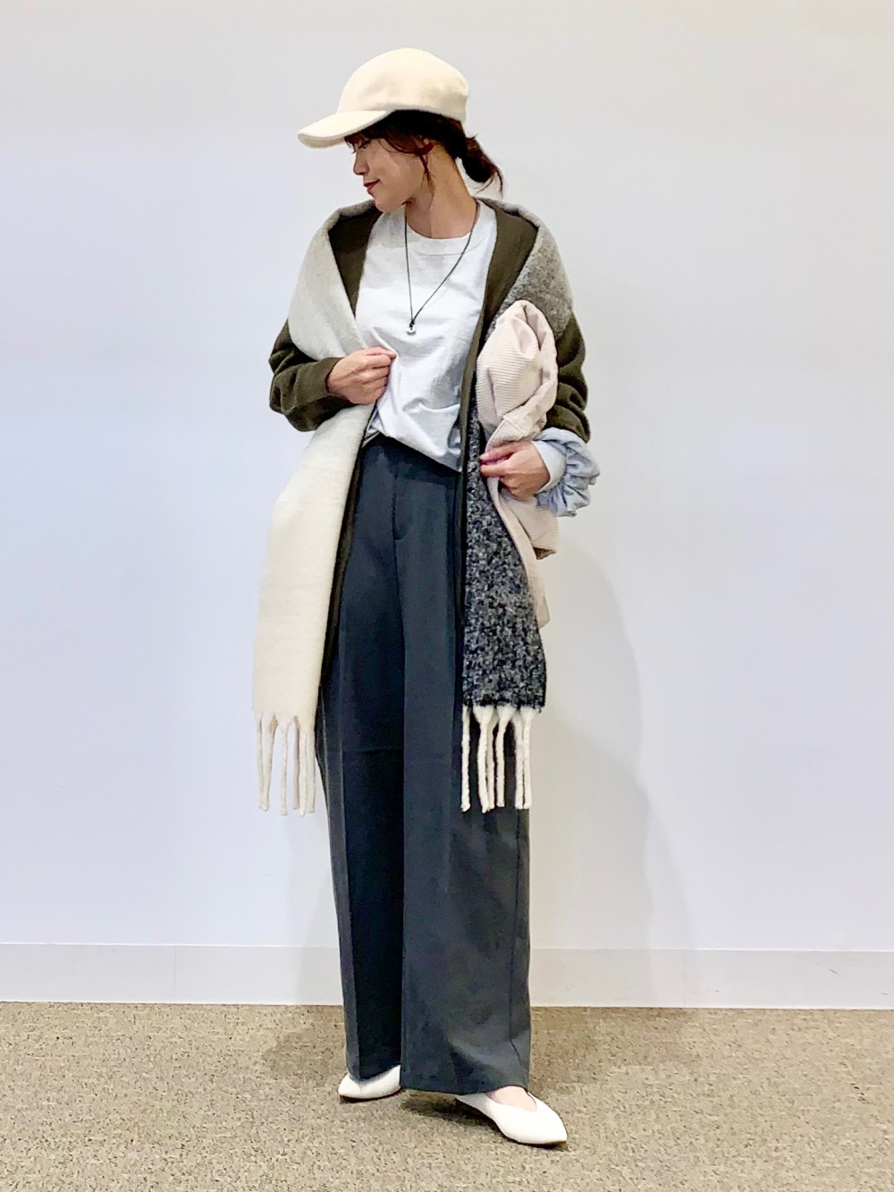 【美品】　RETØUCHI Easy Tailored Jacket L 上下 Water-repellent Stretch Tailored Jacket - Beige