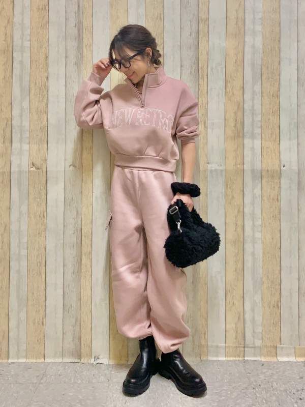 GU ジーユー 厚く レディース セットアップ sサイズ