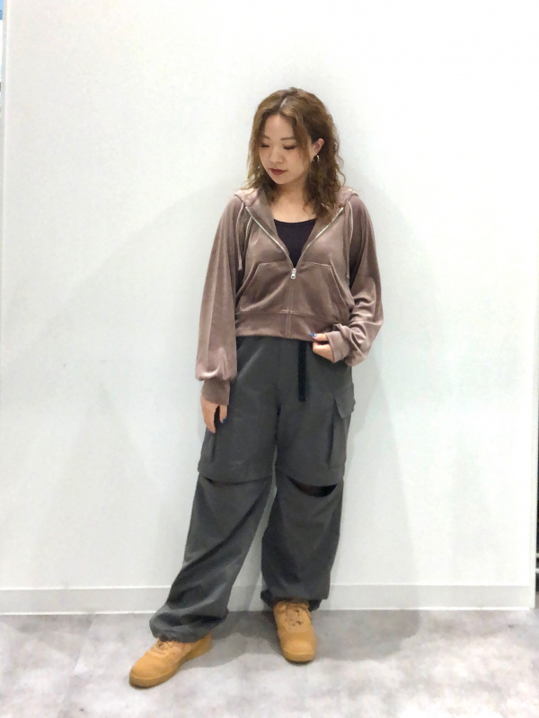 く*ぼ様 アナカラーマルル　調整パーツ付き　微高レート GU（ジーユー）の「（GU）デニムタックガウチョパンツ（WOMEN