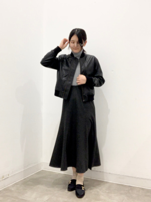 GU公式 | レザータッチブルゾン