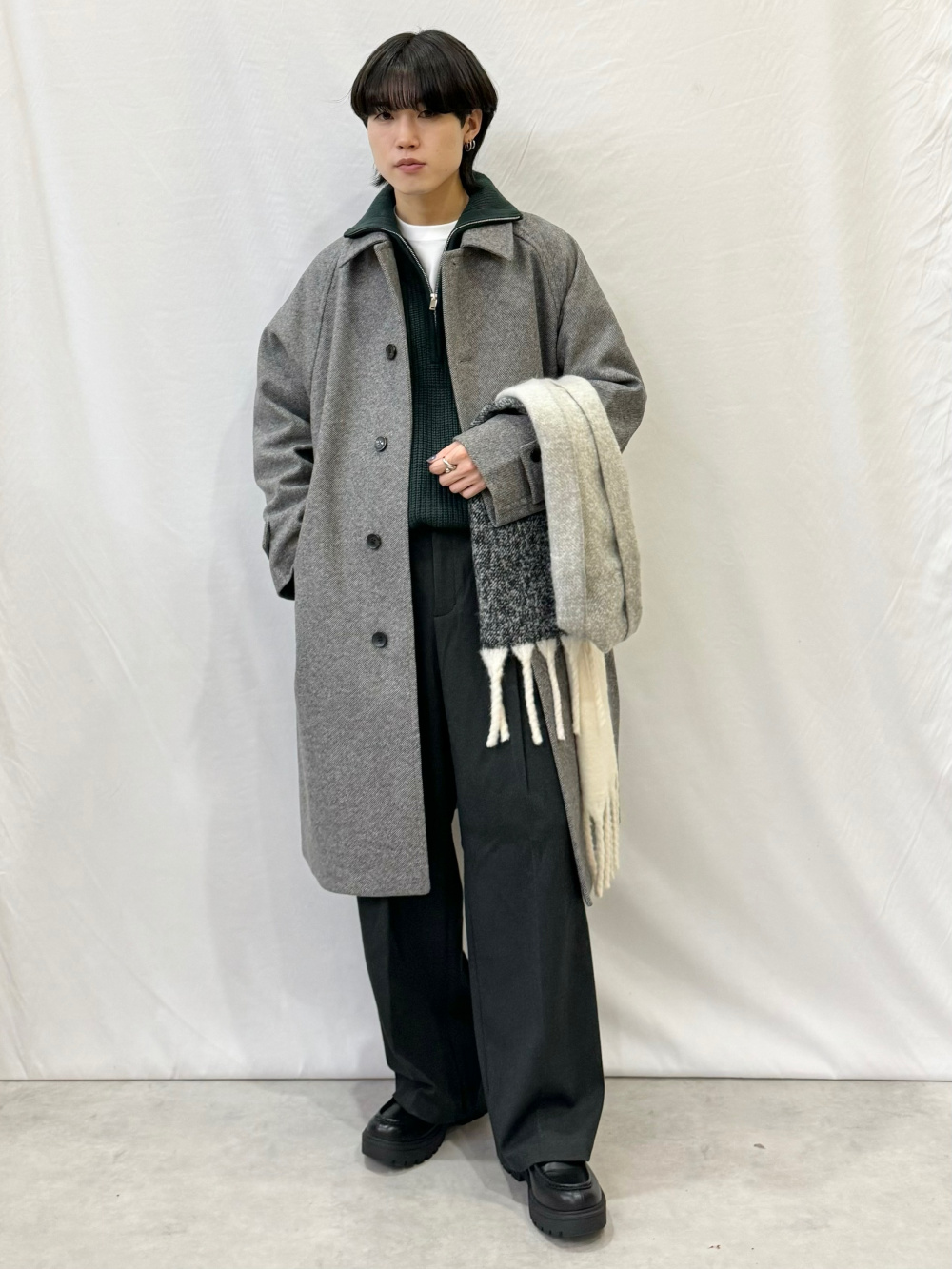 Cozy Melton Balmacaan Coat、Heavy Weight Crew Neck T-Shirt/L」| GU