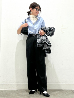 GU公式 | レザータッチアウトポケットバッグ