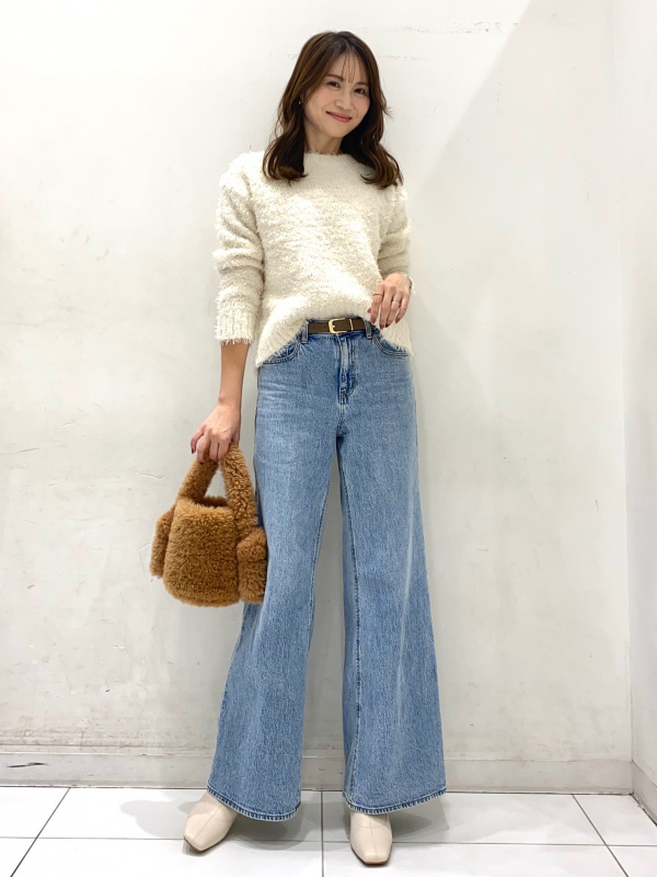 ミドルライズワイドジーンズ+EC(丈長82.0cm)（レディース）の着用