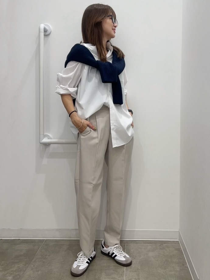 ケープカラーブラウスZ、タックテーパードパンツ(丈標準65.0～69.0cm