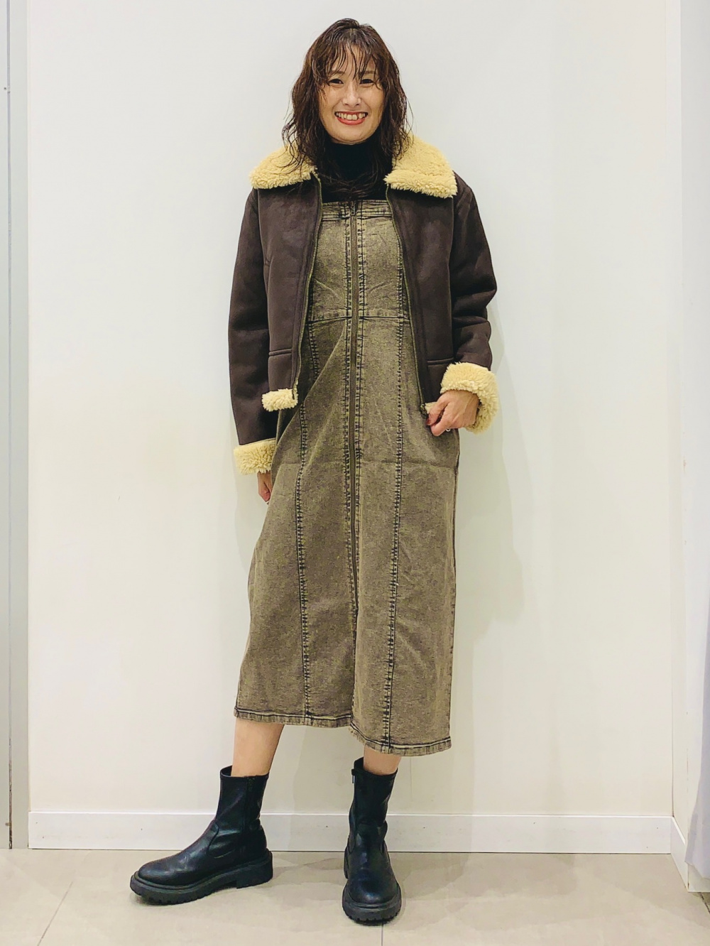 Denim Front Zip Dress」| GU的穿搭理念