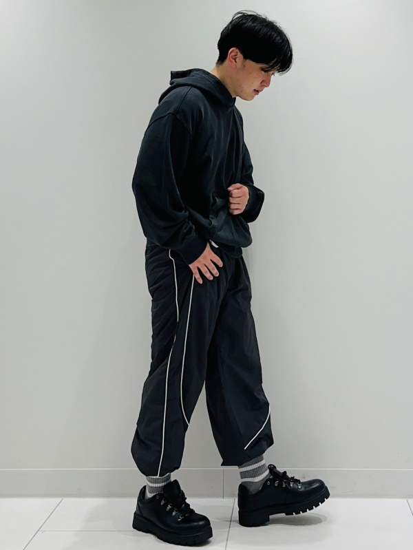 GU公式 | 裏フリーストラックパンツNT+E