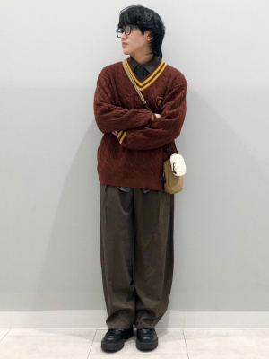 GU公式 | Vネックセーター Harry Potter