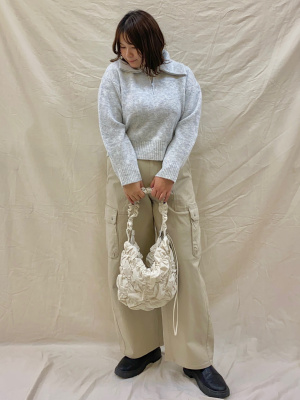 GU公式 | パフィータッチビッグカラーセーター