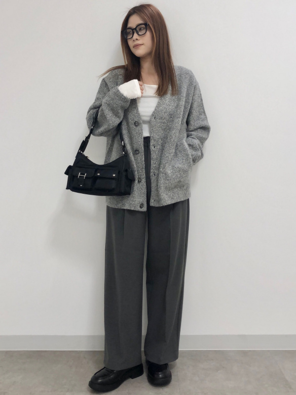 ミニハイネックセーター(ノースリーブ)Z、チノツータックバギー