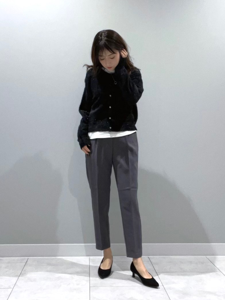 シャイニークルーネックカーディガンZ」の着用コーディネート| ジーユー