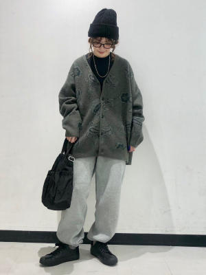 GU公式 | ブラッシーニットVネックカーディガン(ペイズリー)