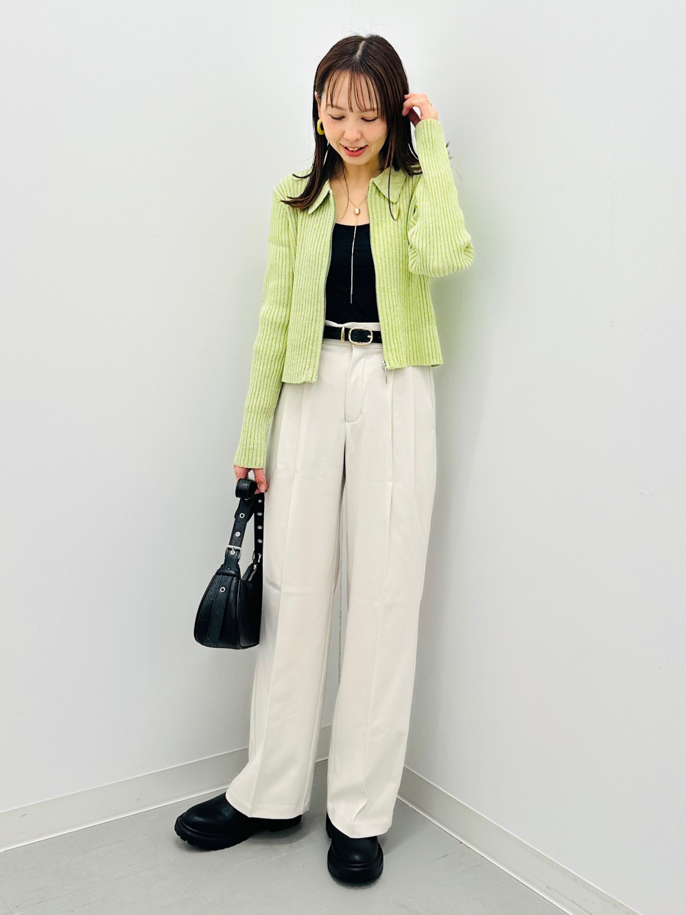 ケーブルVネックセーター(長袖)(セットアップ可能)、ブラッシュド