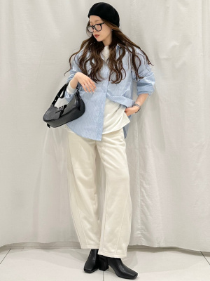 GU公式 | バックボタンストライプシャツ