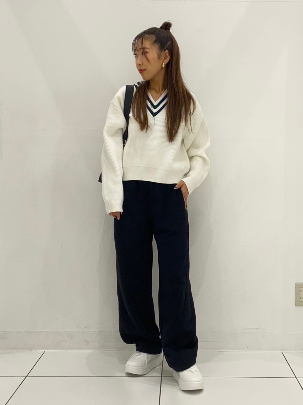 ミニハイネックセーター(ノースリーブ)Z、チノツータックバギー