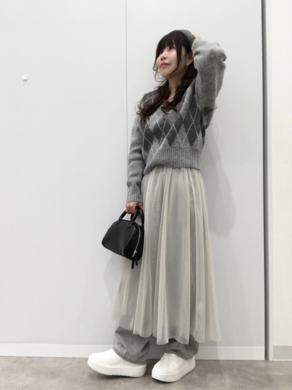 パフィータッチアーガイルVネックショートセーター（レディース）の