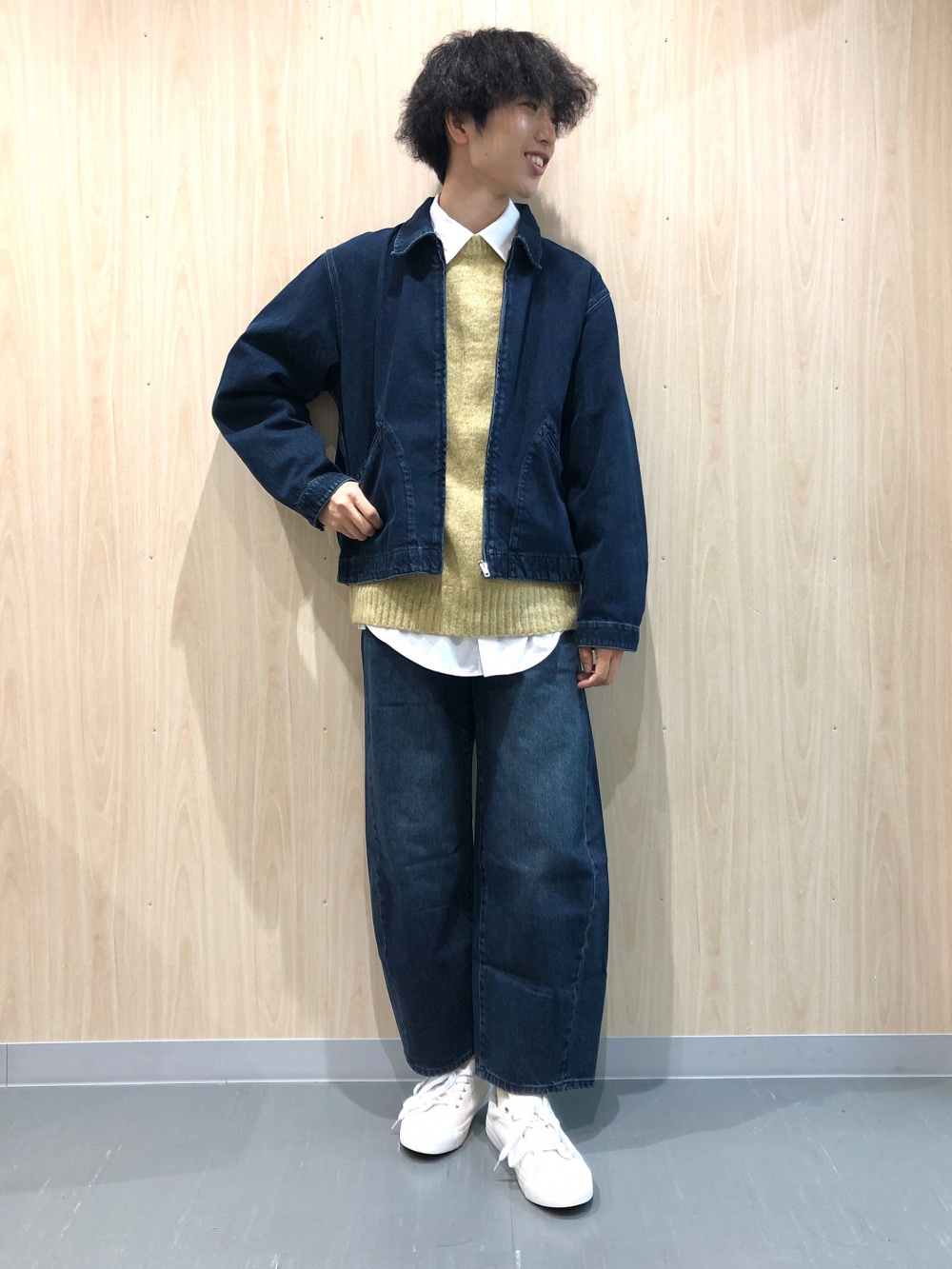C5396 ブルーニット×イージーパンツコーデ 1751298048_1000.jpg