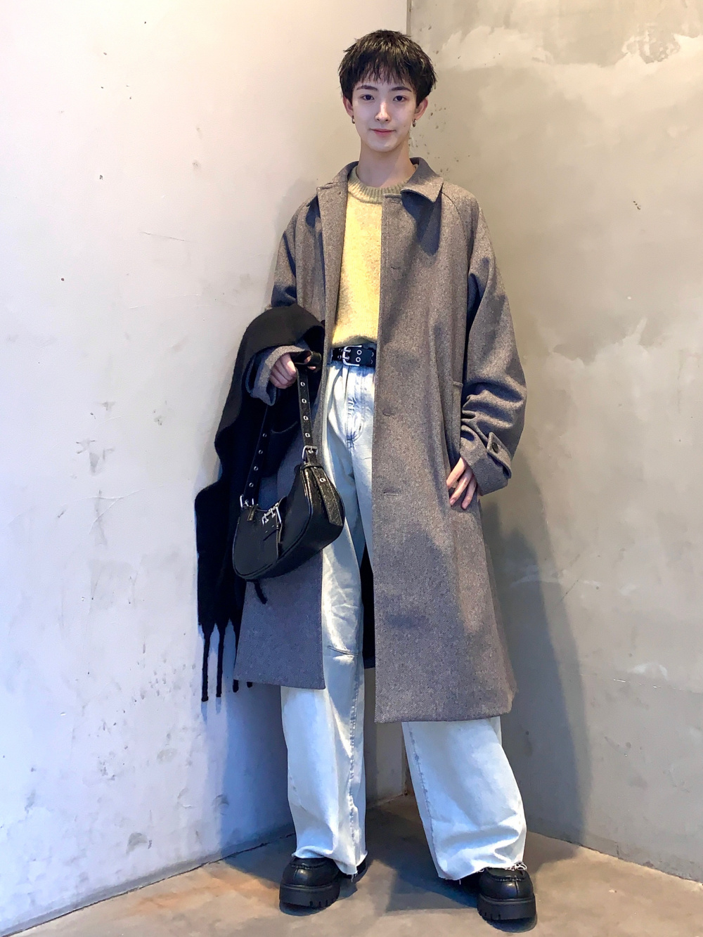 グラフィックT(5分袖)(サンセット)、バレルレッグジーンズA+EC