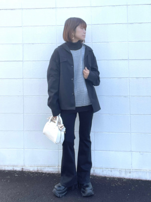 GU公式 | スムースニットタートルネックセーター(チェック)