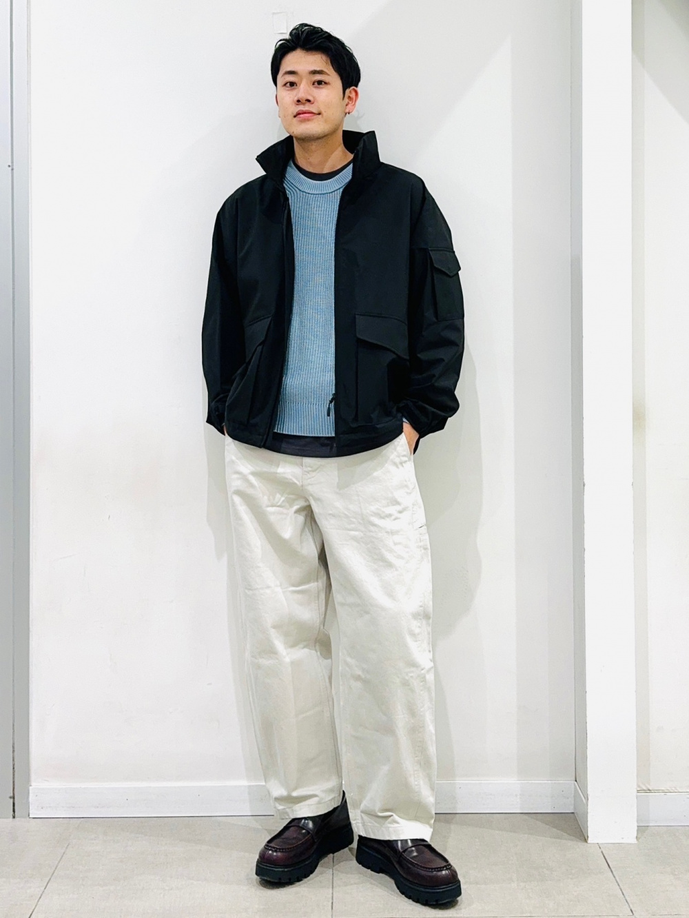 gu-min様 Zip-Up Shirt、Barrel Leg Slacks」| GU的穿搭理念