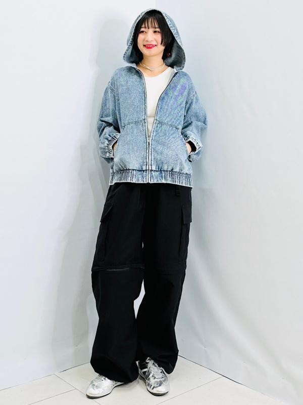 デニムフーディブルゾンNT+E、コンバーチブルワイドカーゴパンツの 