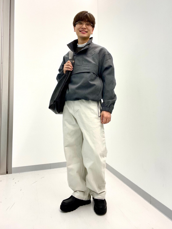 ソフトコットンモックネックT(長袖)(メンズ)の着用 ソフトコットンモックネックT(長袖)(メンズ)の着用