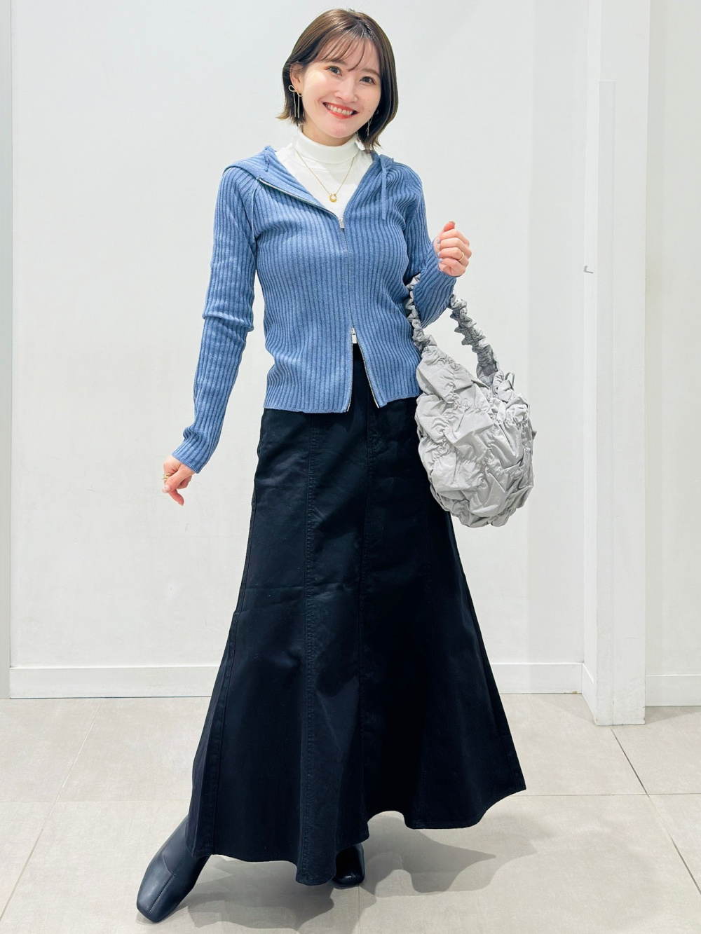 Ribbed Knitted Double Zip Hoodie、Bubble Hem Camisole」| GU的穿搭理念