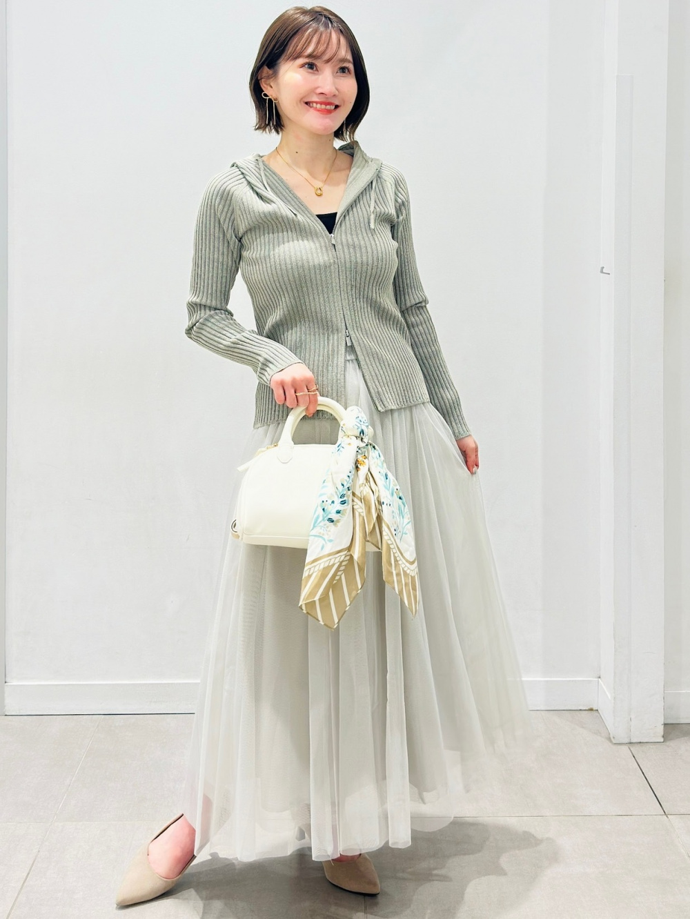 Motif Code Necklace、Ribbed Knitted Double Zip Hoodie」| GU的穿搭理念