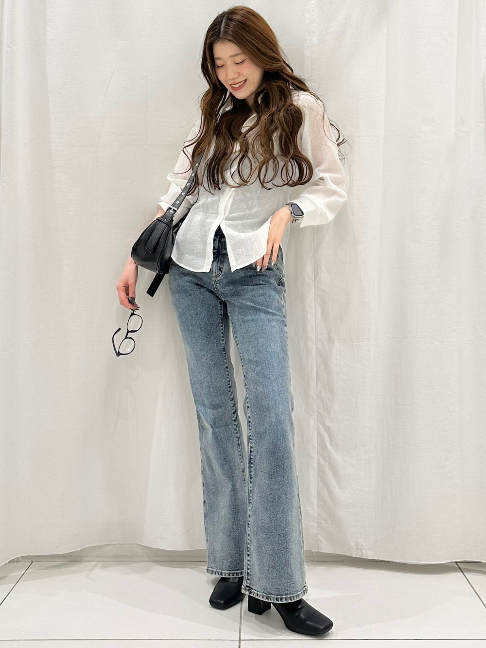 シャツスタイル フレアフィット ベージュ デニムコート フード付きコート×デニムシャツ×グレースラックス biz20ss_5794