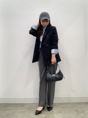 GU公式 | バックボタンストライプシャツ