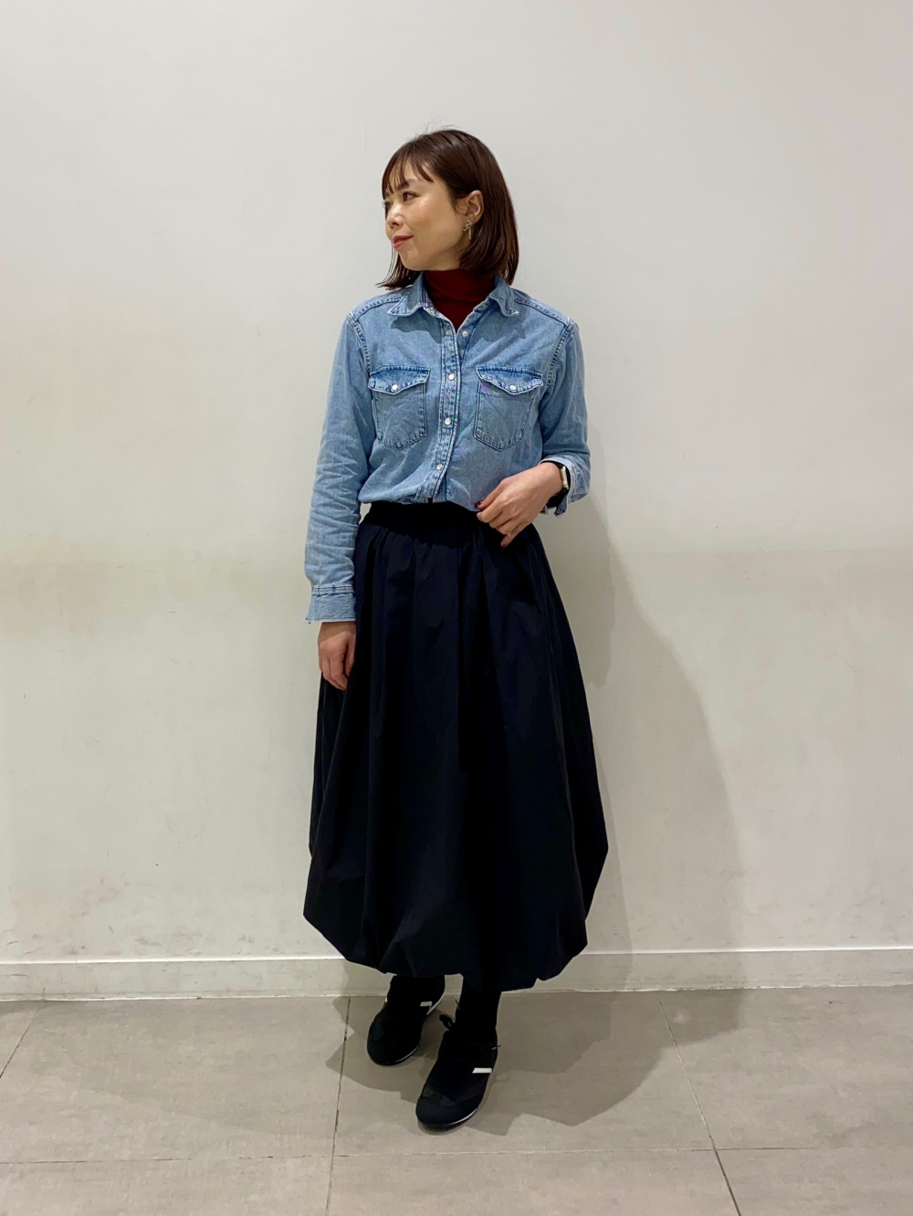 バブルヘムミディスカートQ(2024年モデル)」の着用コーディネート