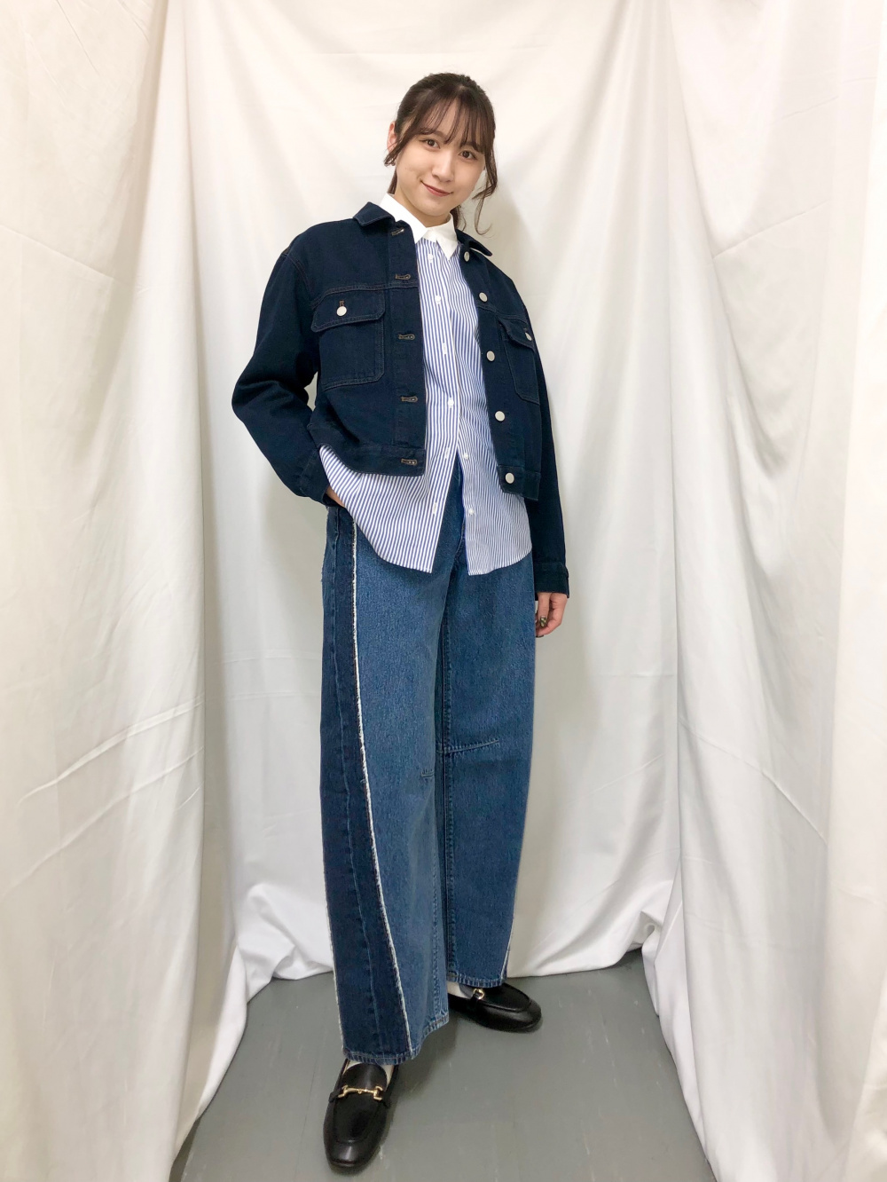 2 Tone Barrel Leg Jeans、Striped Shirt/Z」| GU的穿搭理念