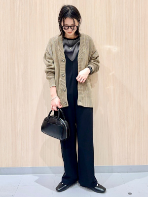 GU公式 | カットソーサロペットパンツ