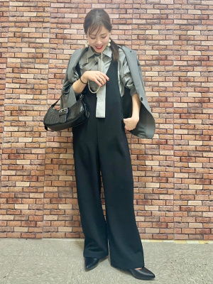 GU公式 | カットソーサロペットパンツ