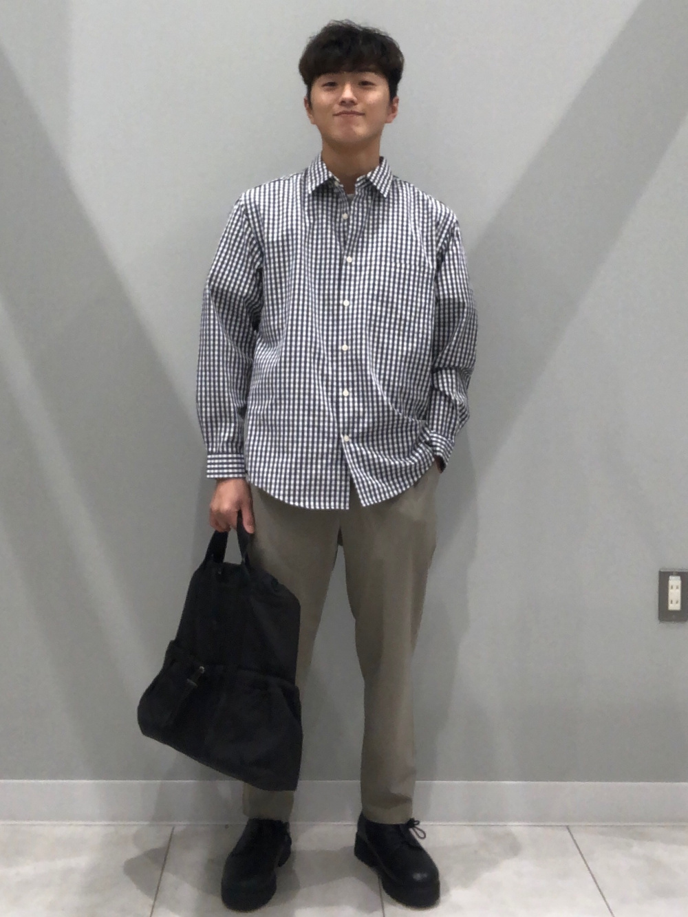 コーデを格上げ【LOUIS VUITTON】コットンクルーネック Tシャツ 大人気！】LOUIS VUITTON コットンニットクルーネック (Louis