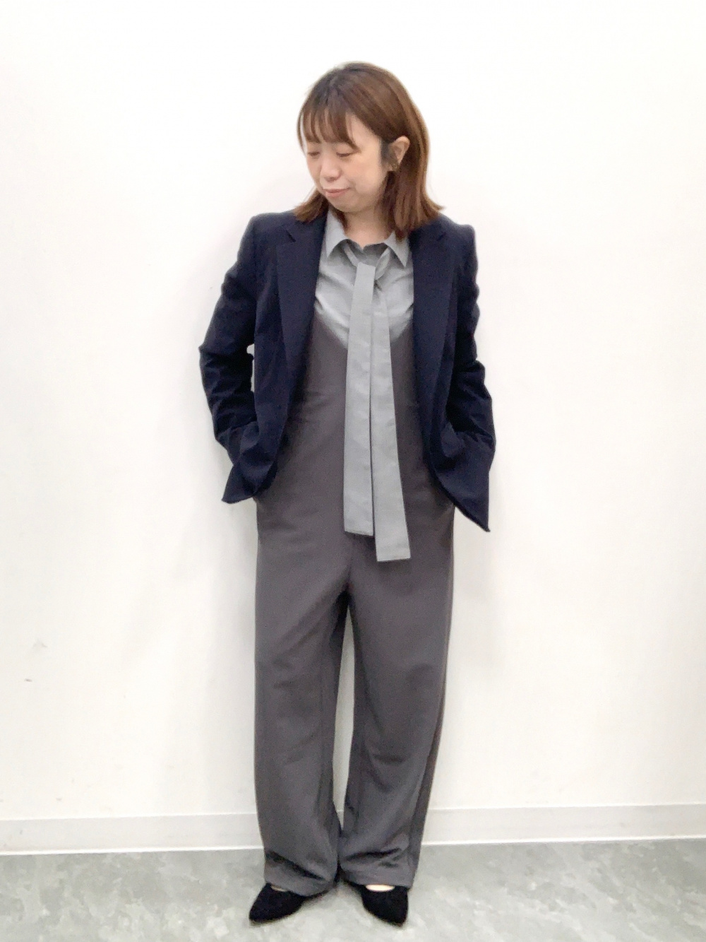 ウォッシャブルテーラードジャケットZ、ドライミニT(半袖)」の着用