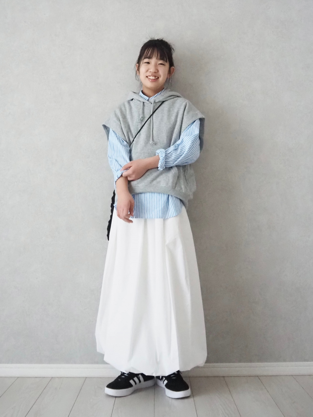 バブルヘムミディスカート」の着用コーディネート| ジーユー