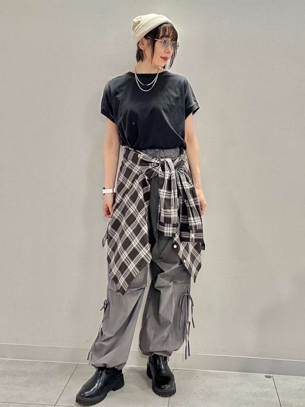 Textured Open Collar Checked Shirt、Beanie」| GU的穿搭理念