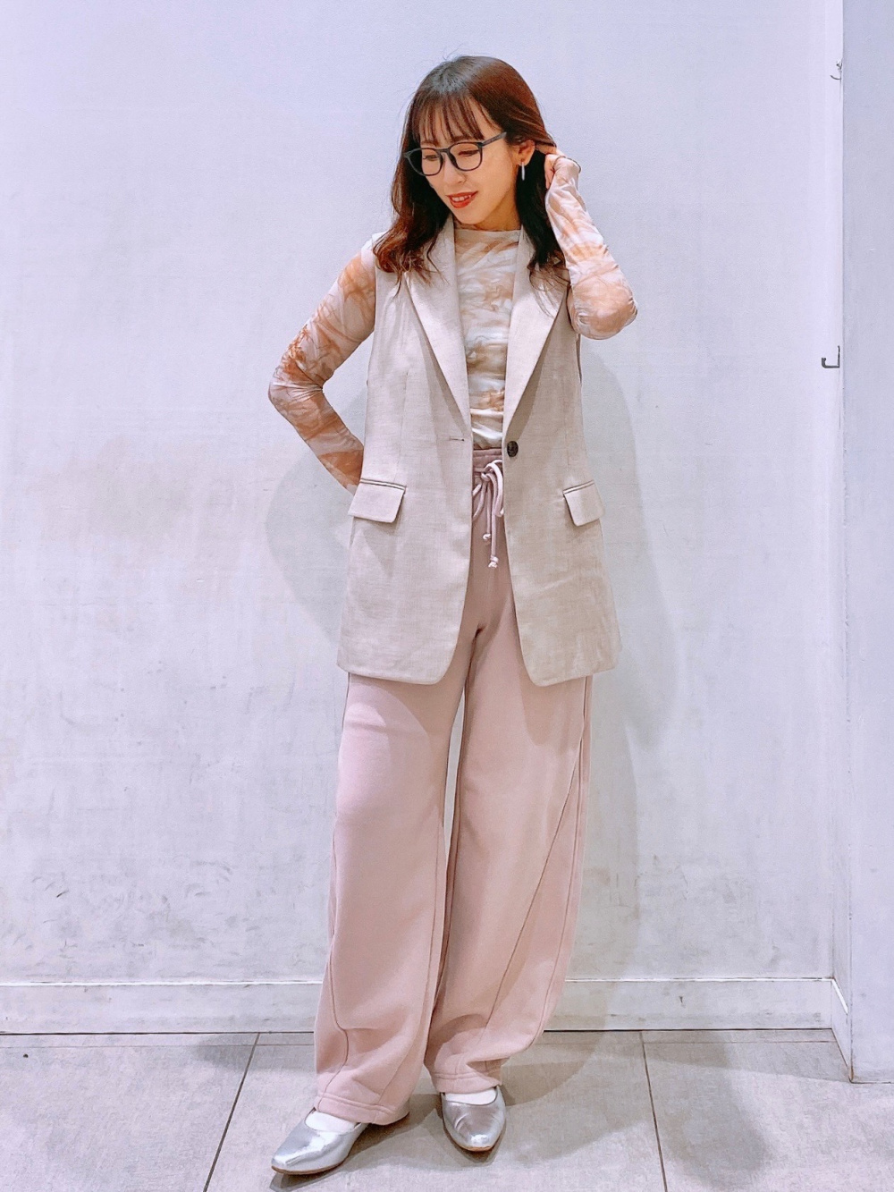 Tailored Vest/Z+EC、Sheer Printed Mock Neck T-Shirt/L」| GU