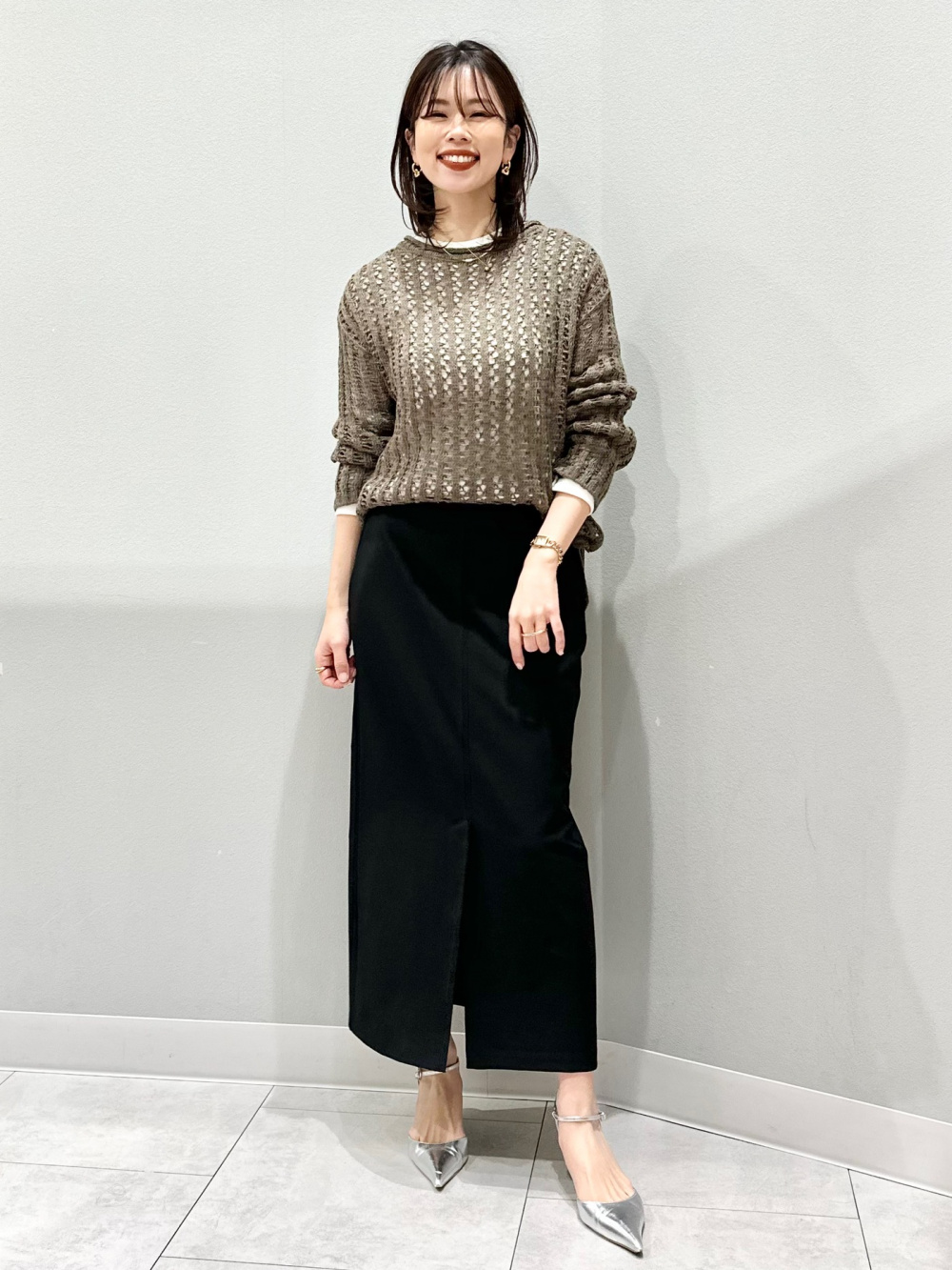 Slit Narrow Skirt/Z+EC、Bubble Hem Camisole」| GU的穿搭理念
