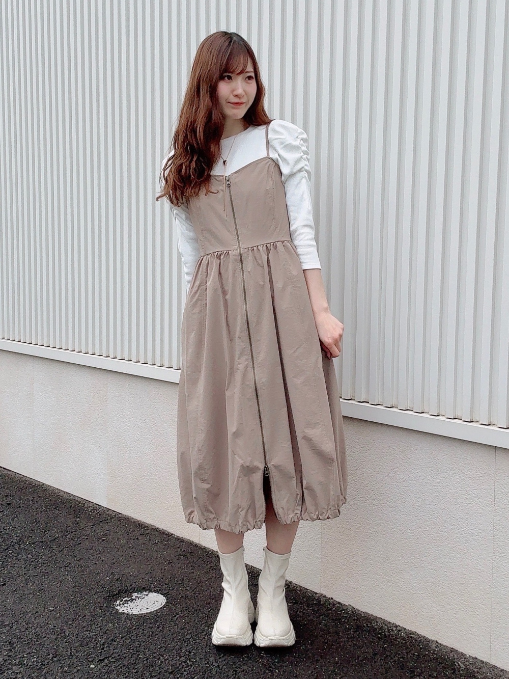 ワンピース 07 ギャザースリーブT(7分袖)Z、フロントジップバブルヘムワンピース(丈