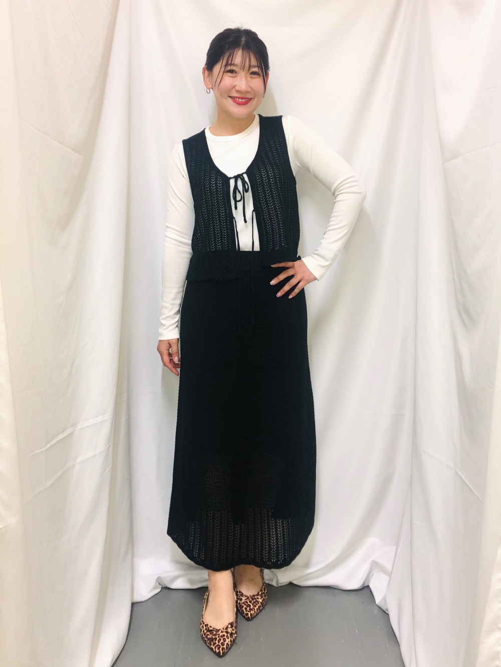 けんページ GU公式 | 透かし編みニットジレ