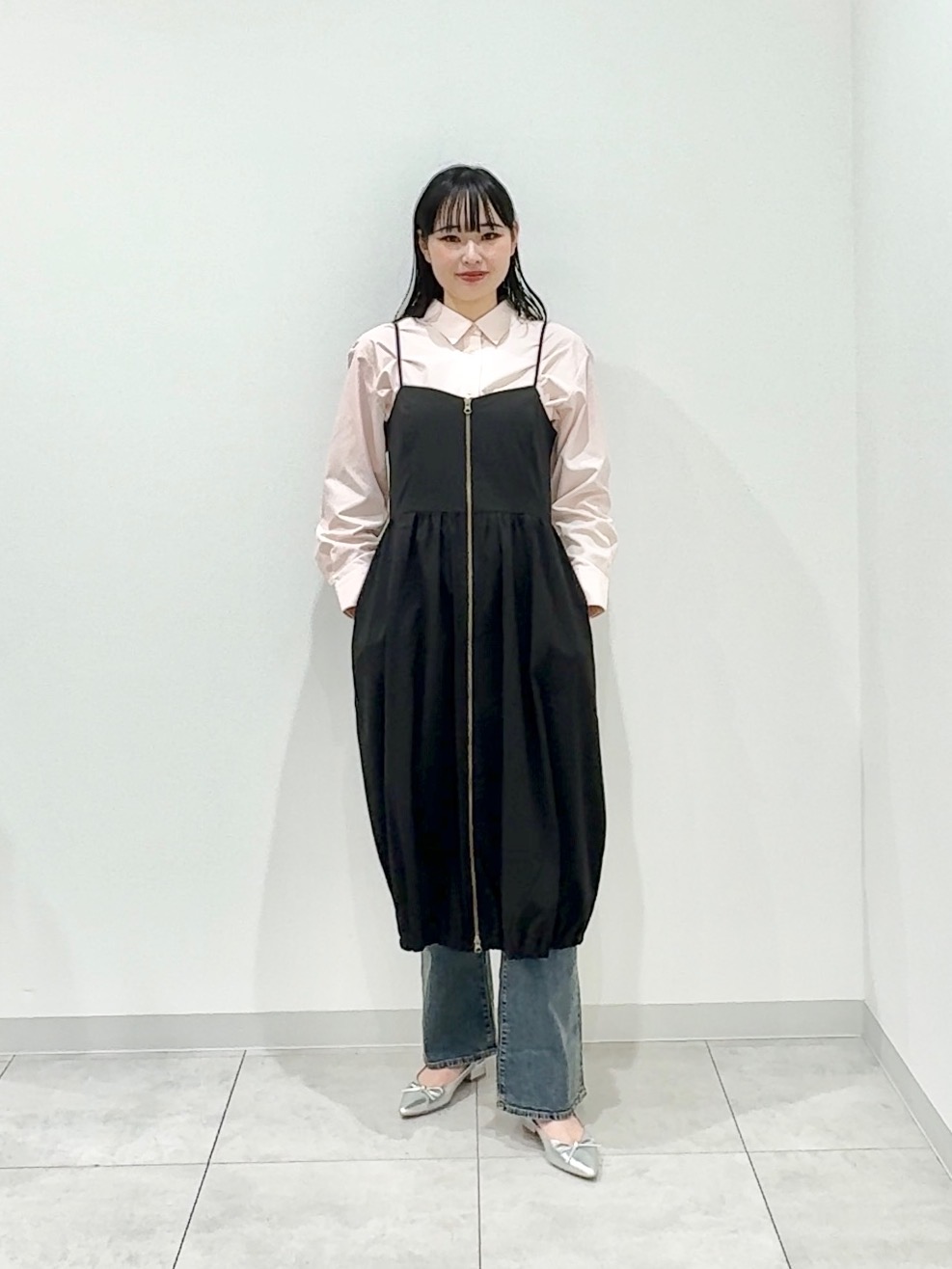 Back Button Shirt、Front Zip Bubble Hem Dress」| GU的穿搭理念