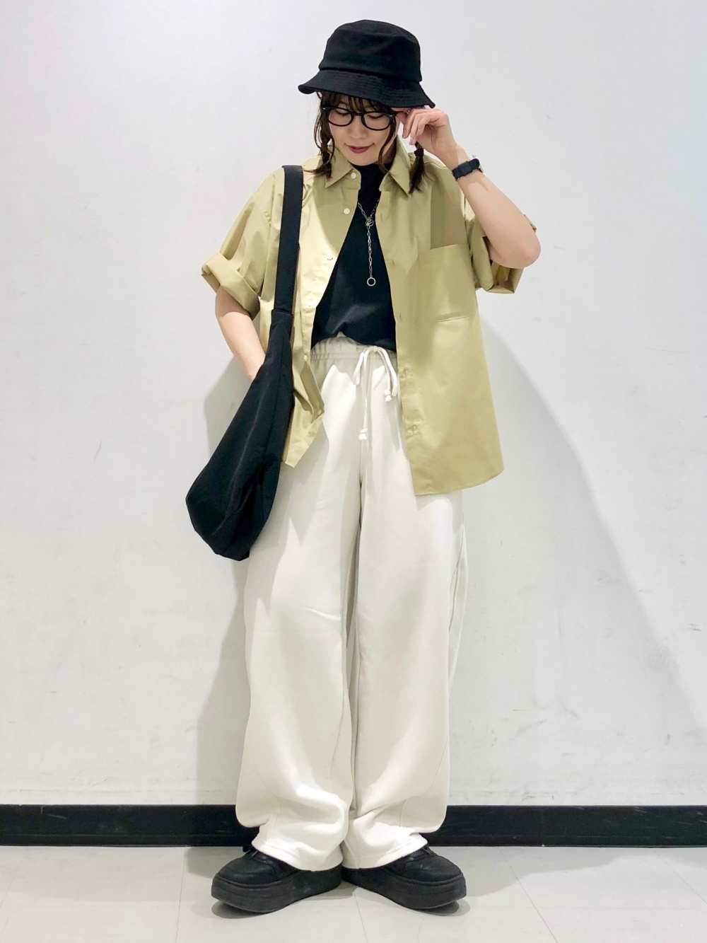 おまとめ✨repipiarmarioTシャツショートパンツアウター6点セットL 楽天市場】大人っぽさ溢れる半袖開襟シャツ+ショートパンツ
