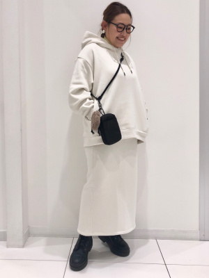 GU公式 | ライトボリュームソールレースアップブーツ