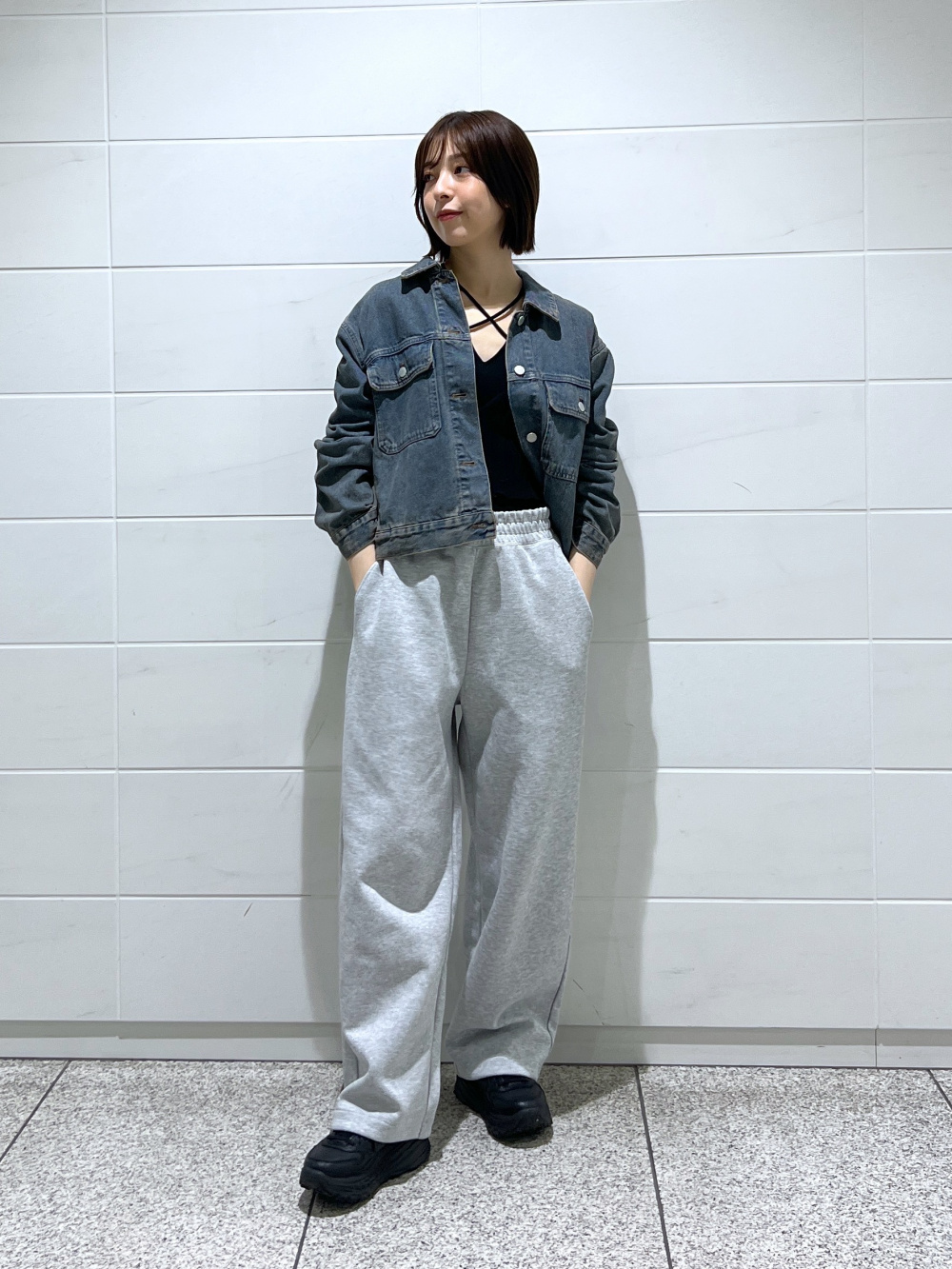 デニムブルゾン、トラックパンツ by rokh」の着用コーディネート| ジーユー