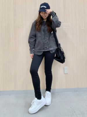 美品CHANELカシミヤ100%ニット帽ネイビーCCアップリケ 6714139024-