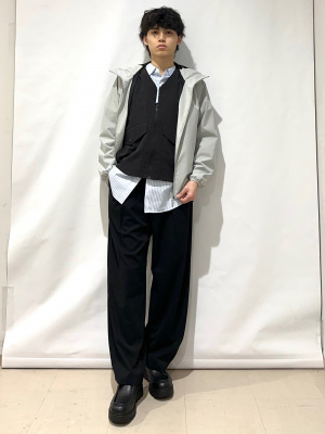 GU公式 | ジップアップベスト