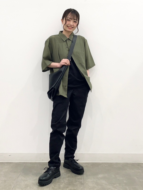 ストレッチスリムチノ(丈標準76.0cm)（メンズ）の着用コーディネート